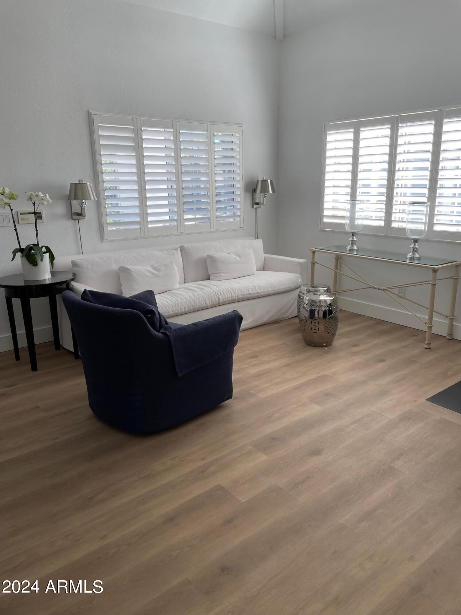 7710 East Gainey Ranch Road, Unit 214 Scottsdale, AZ 85258 - Photo 6 of 23 Great Room