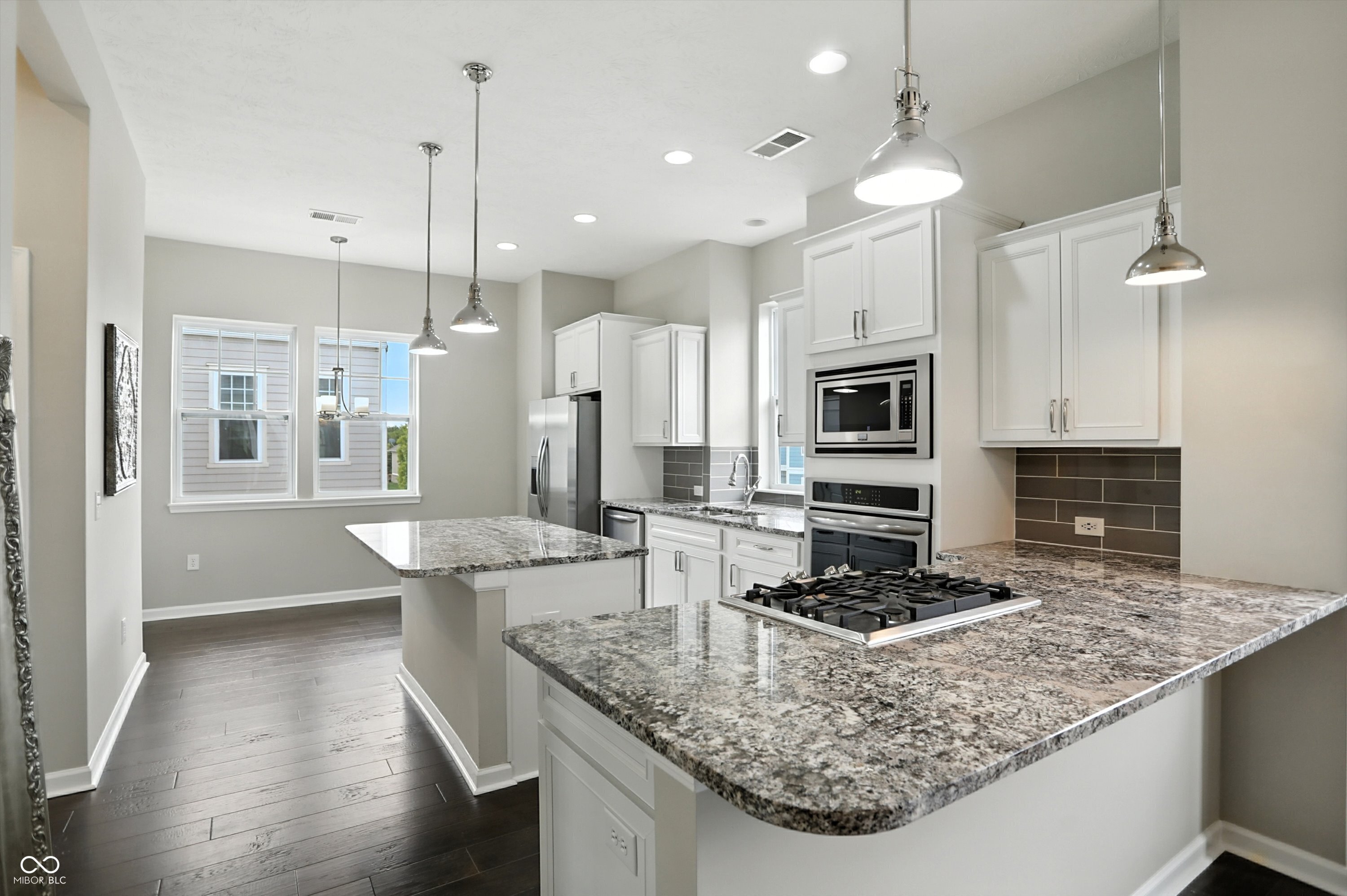 13311 Susser Way Fishers, IN 46037 - Photo 7 of 38