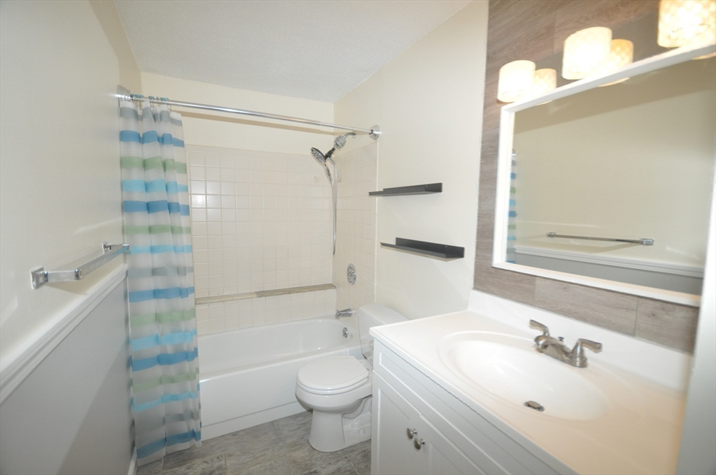 46 Silver Hill Lane, Unit 4 Natick, MA 01760 - Photo 18 of 32