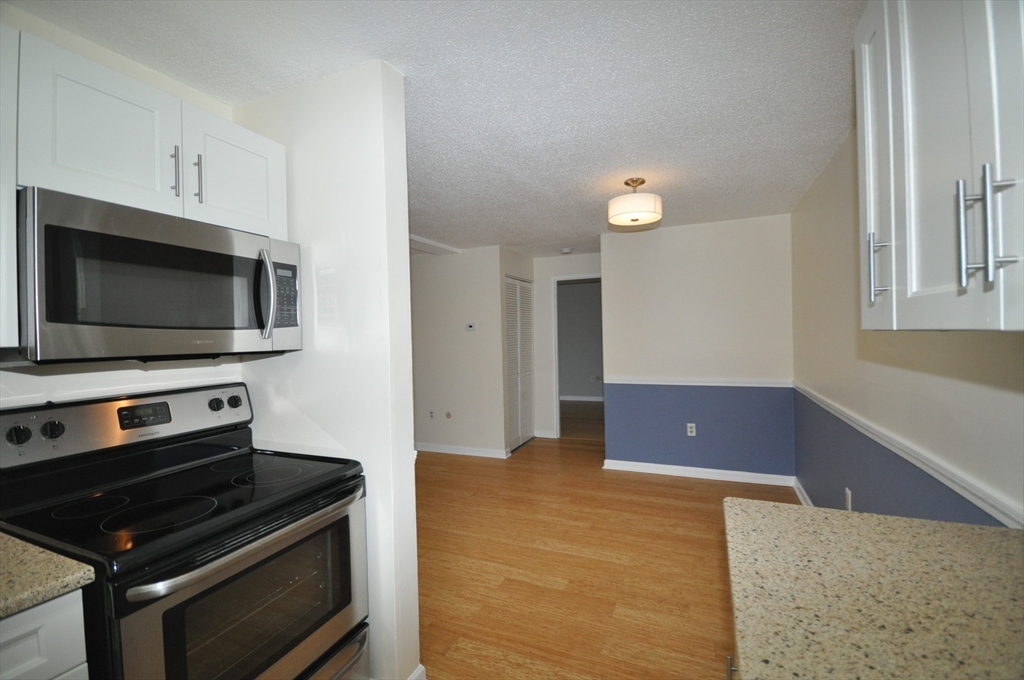 46 Silver Hill Lane, Unit 4 Natick, MA 01760 - Photo 8 of 32