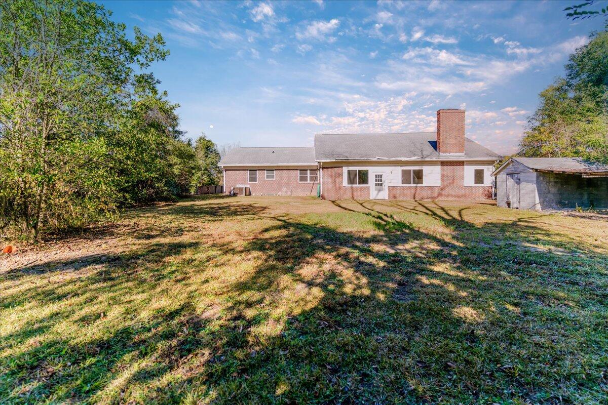 6100 Springfield Road Williston, SC 29853 - Photo 15 of 38