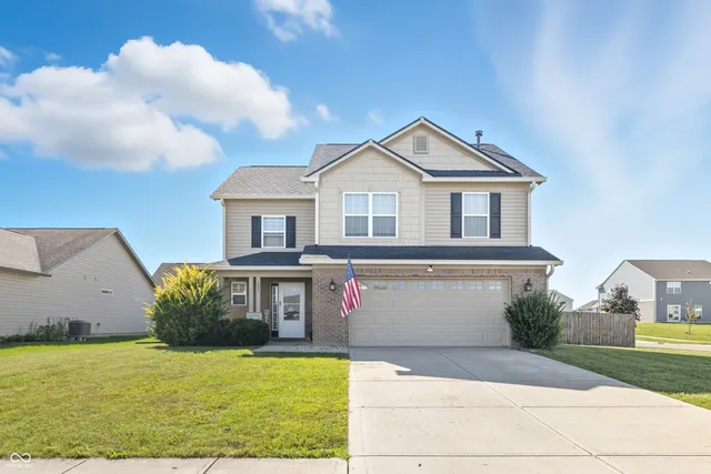$324,000 | 1009 Foxtail Drive, Franklin, IN 46131