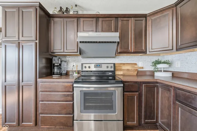 $324,000 | 1009 Foxtail Drive, Franklin, IN 46131