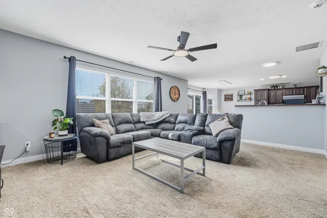 $324,000 | 1009 Foxtail Drive, Franklin, IN 46131