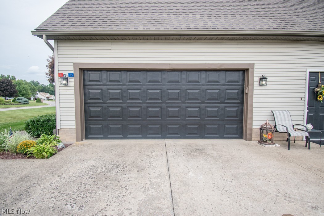 2337 Hunters Ridge Youngstown, OH 44512 - Photo 17 of 24 Double Car Attached Garage