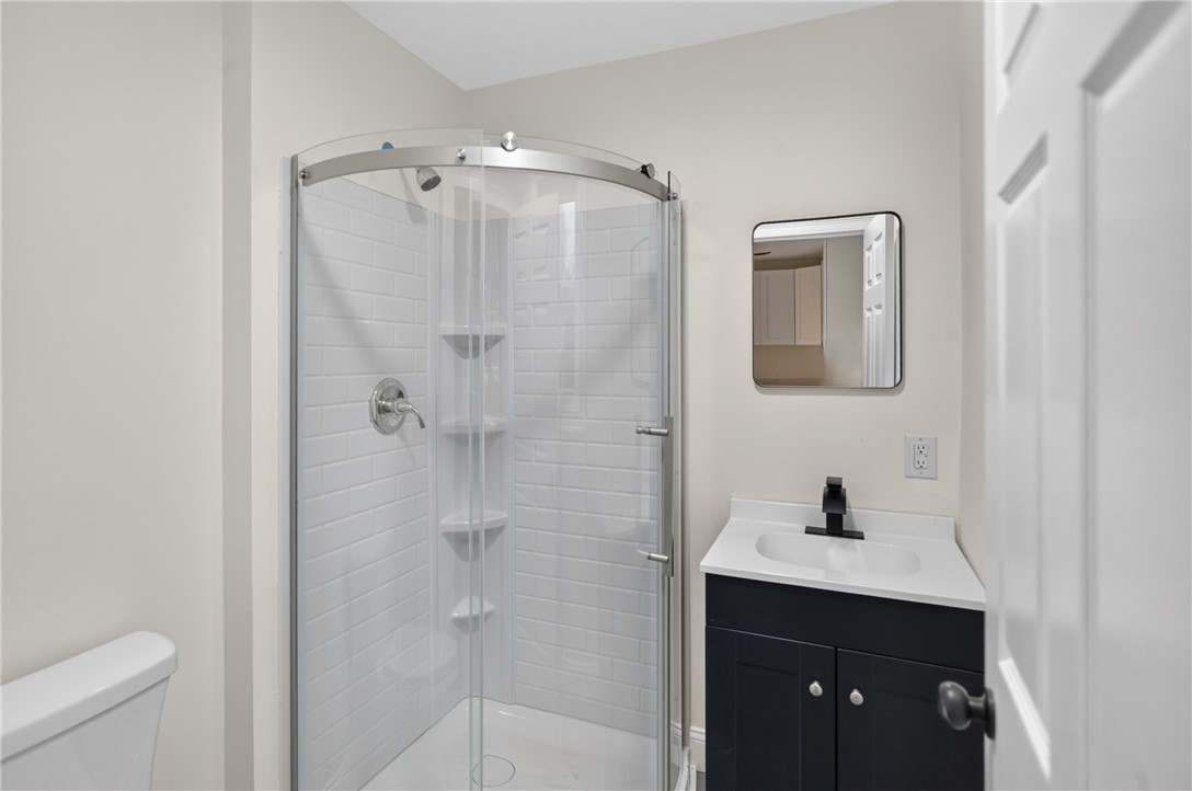 68 Uncas Street Warwick, RI 02889 - Photo 18 of 43