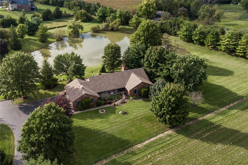 14138 Shelborne Road Carmel, IN 46074 - Photo 1 of 35 Gallery Image 1