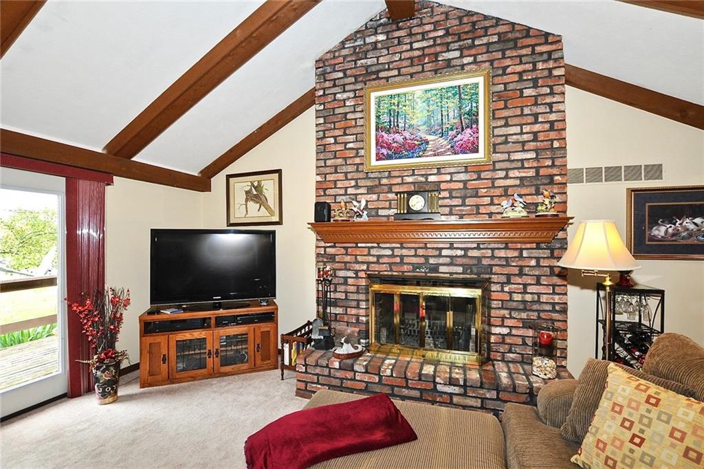 14138 Shelborne Road Carmel, IN 46074 - Photo 14 of 35 Gallery Image 14