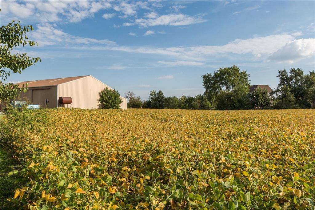 14138 Shelborne Road Carmel, IN 46074 - Photo 6 of 35 Gallery Image 6