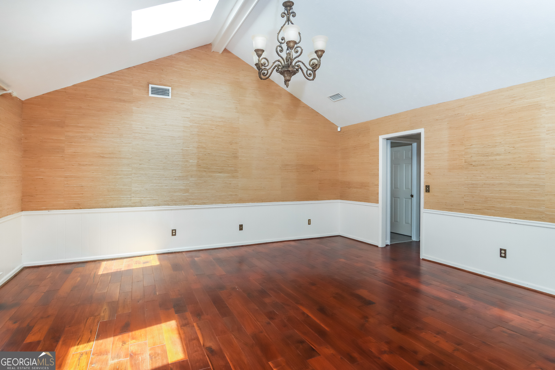 4303 Castlewood Parkway Columbus, GA 31907 - Photo 8 of 19
