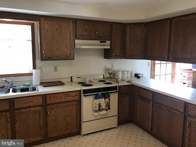 124 Upper Valley Road Christiana, PA 17509 - Photo 8 of 28 Gallery Image 8