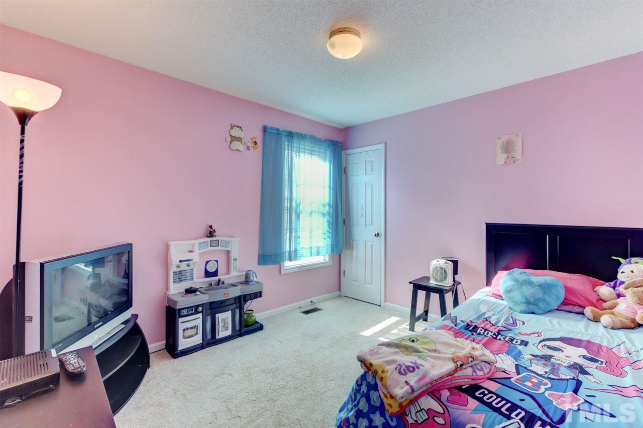 233 Cross Current Lane Raleigh, NC 27610 - Photo 12 of 17 Gallery Image 12