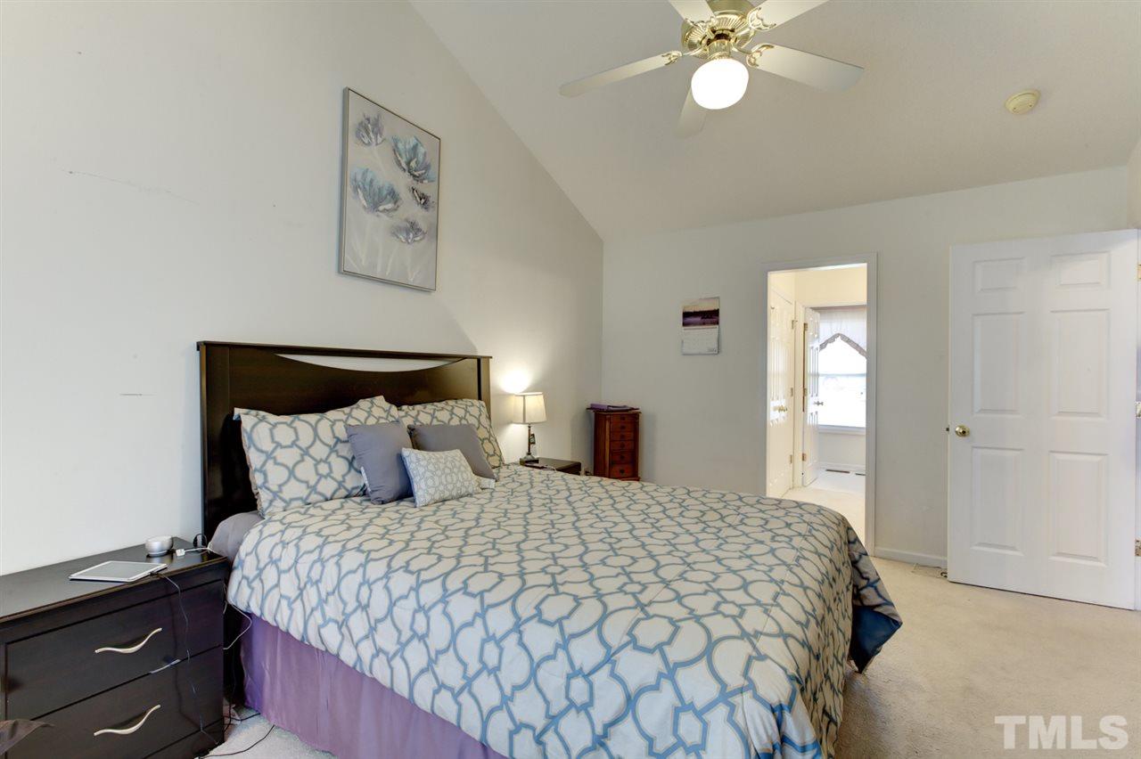 233 Cross Current Lane Raleigh, NC 27610 - Photo 9 of 17 Gallery Image 9