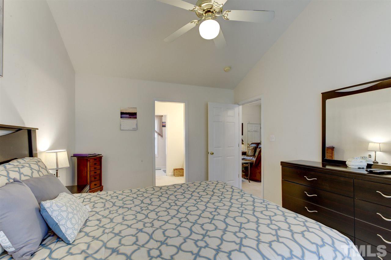 233 Cross Current Lane Raleigh, NC 27610 - Photo 10 of 17 Gallery Image 10