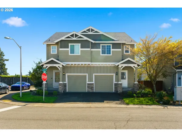 $395,000 | 815 Northwest 1st Avenue, Canby, OR 97013