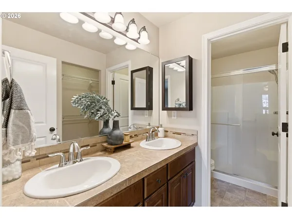 $395,000 | 815 Northwest 1st Avenue, Canby, OR 97013