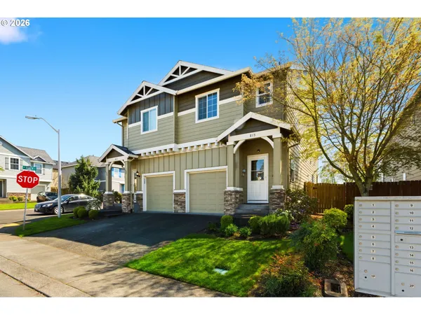 $395,000 | 815 Northwest 1st Avenue, Canby, OR 97013