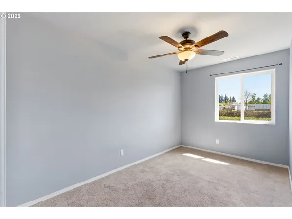 $395,000 | 815 Northwest 1st Avenue, Canby, OR 97013