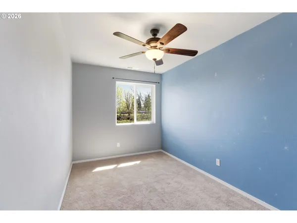 $395,000 | 815 Northwest 1st Avenue, Canby, OR 97013