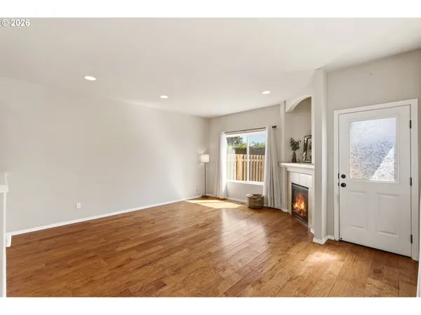 $395,000 | 815 Northwest 1st Avenue, Canby, OR 97013