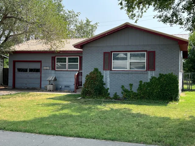 a house that has a yard