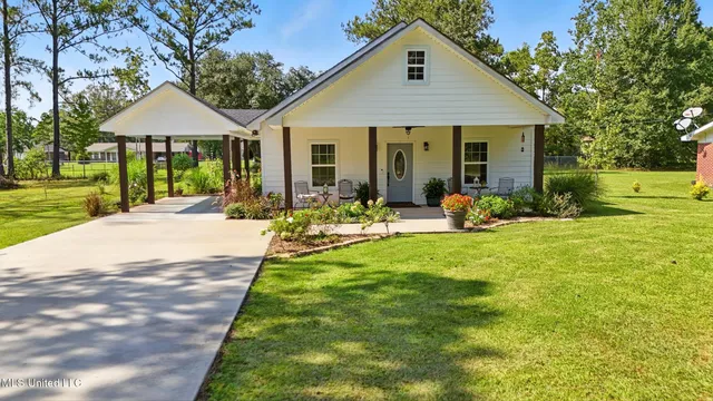 $249,750 | 2620 Jackson Landing Road, Picayune, MS 39466
