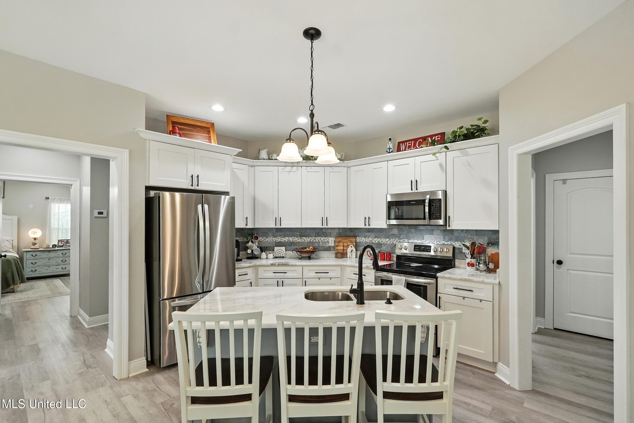 2620 Jackson Landing Road Picayune, MS 39466 - Photo 11 of 33 11_kitchen 1