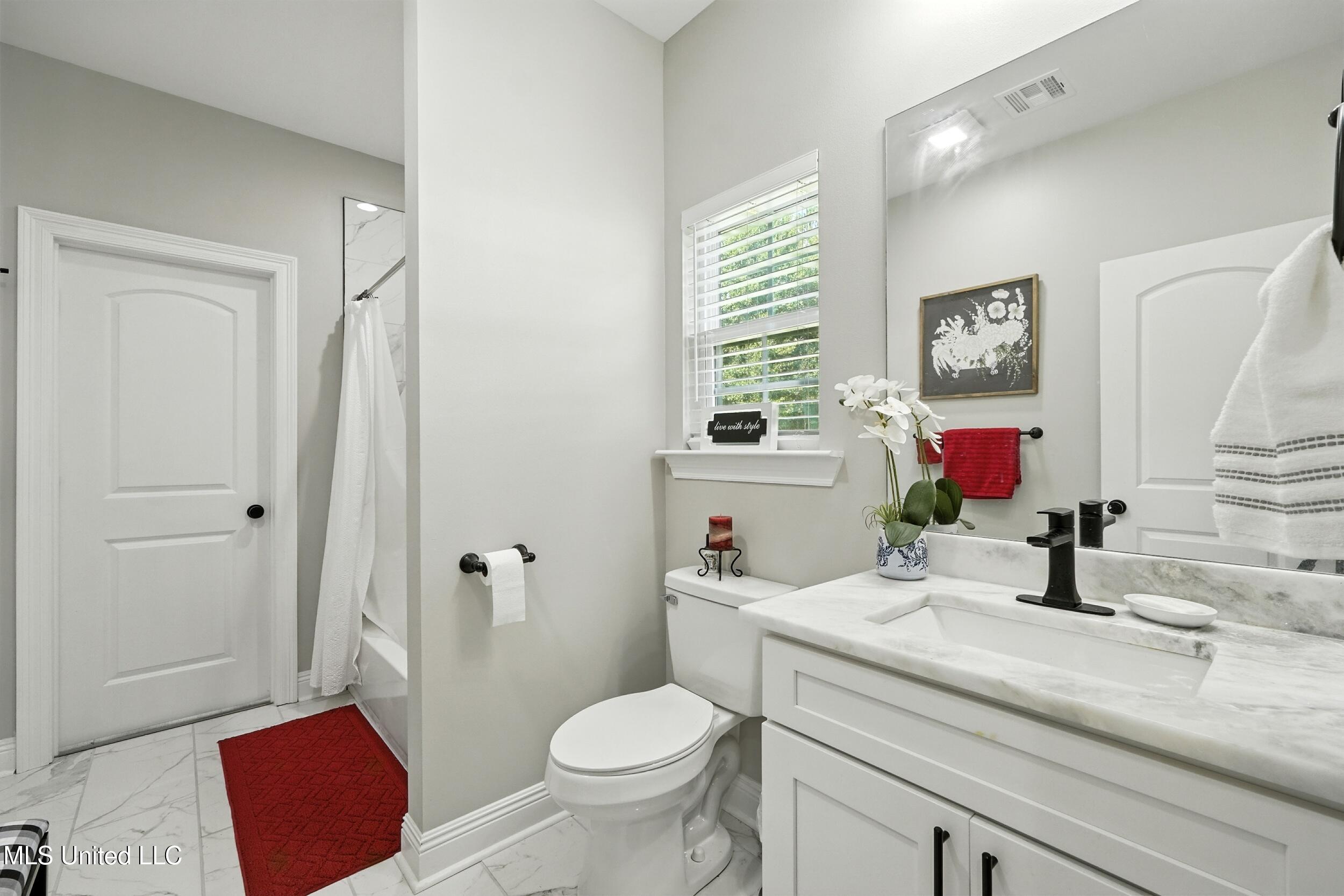 2620 Jackson Landing Road Picayune, MS 39466 - Photo 24 of 33 24_house bath