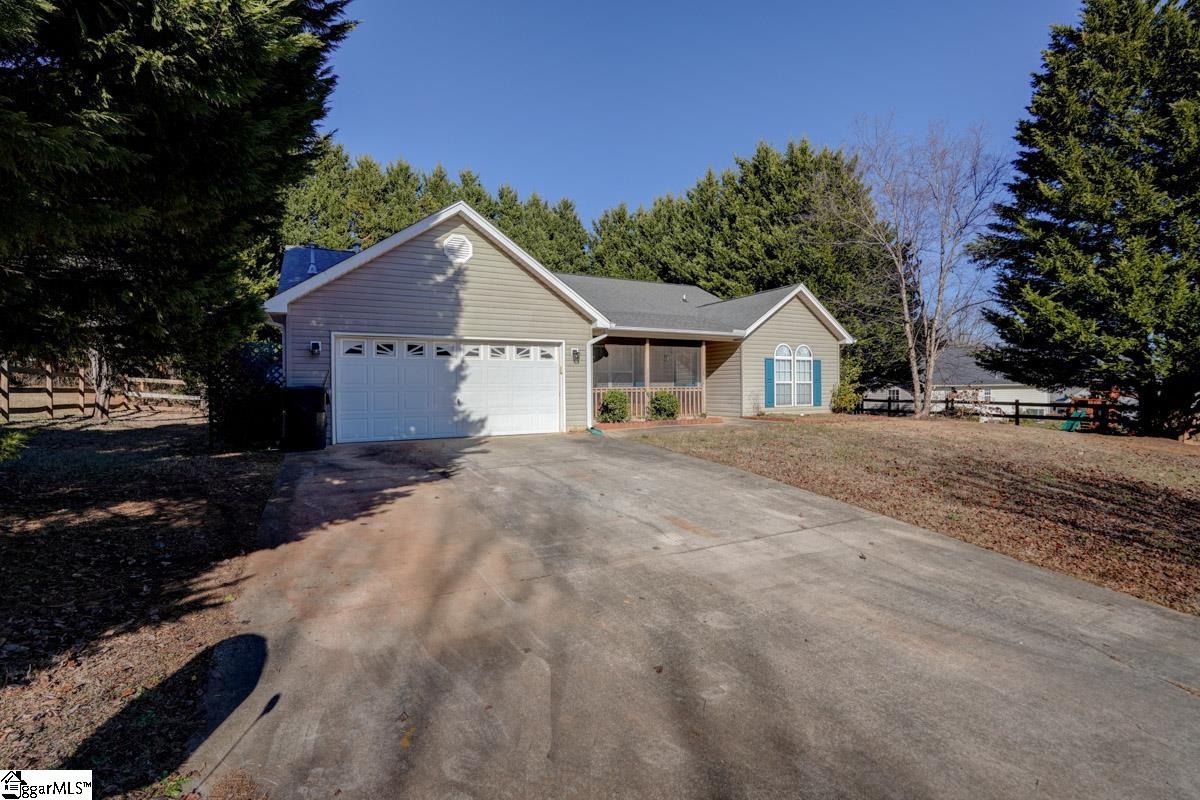 4 Sentinel Court Greer SC 29650 Compass 4 Sentinel Court Greer SC 29650 Compass