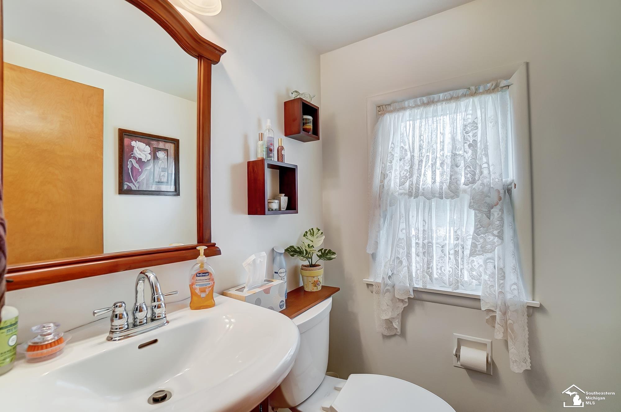348 Ruff Drive Monroe, MI 48162 - Photo 35 of 46 Gallery Image 35