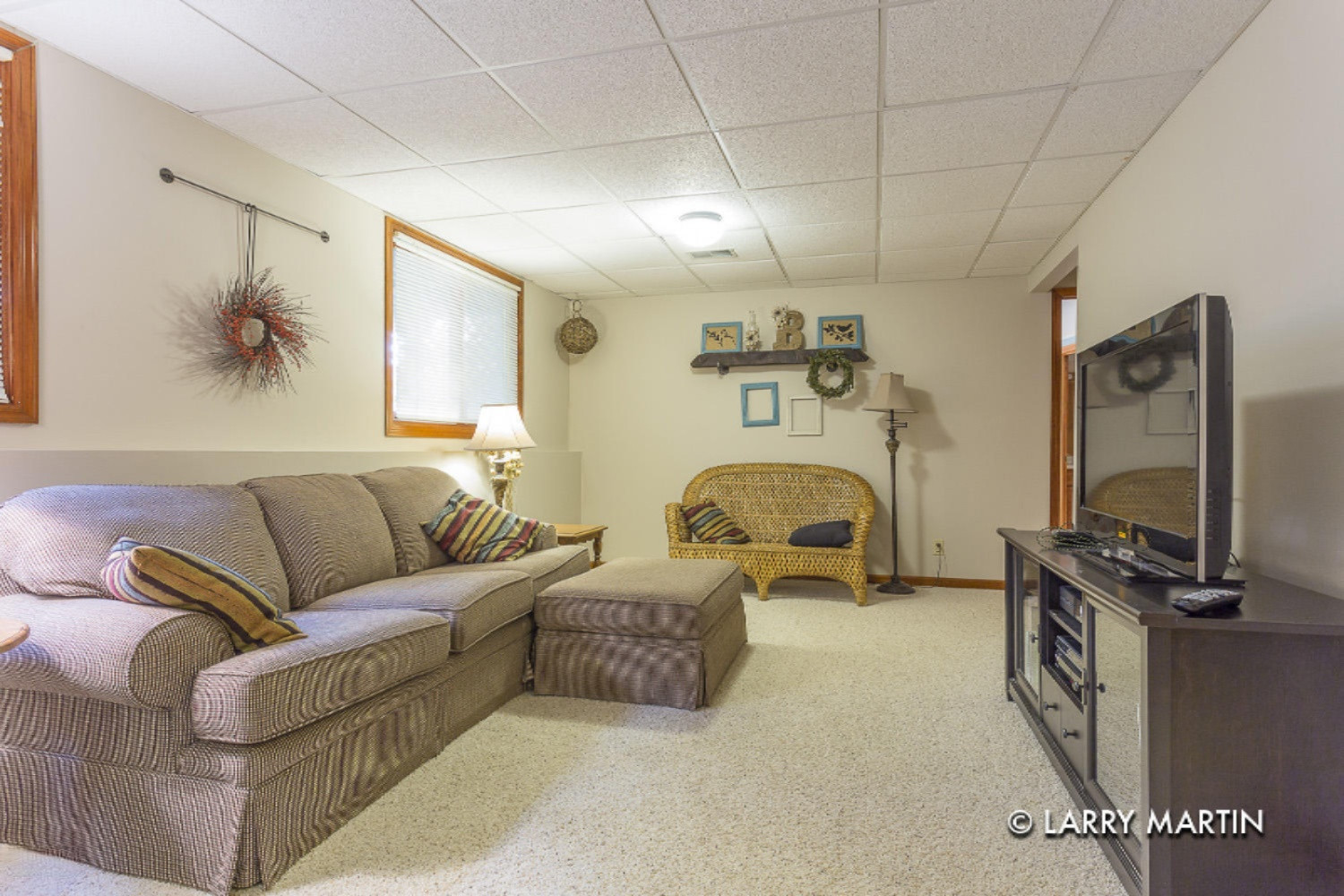 2057 Tyler Street Jenison, MI 49428 - Photo 14 of 29 Larry Martin 5