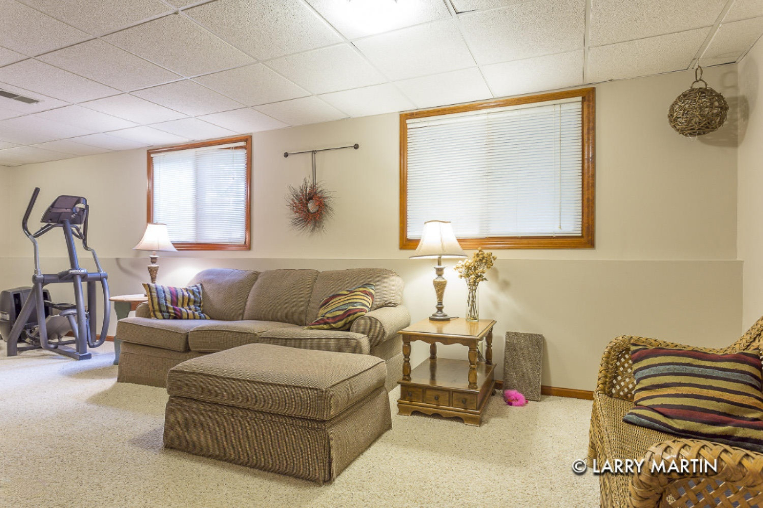 2057 Tyler Street Jenison, MI 49428 - Photo 15 of 29 Larry Martin 6