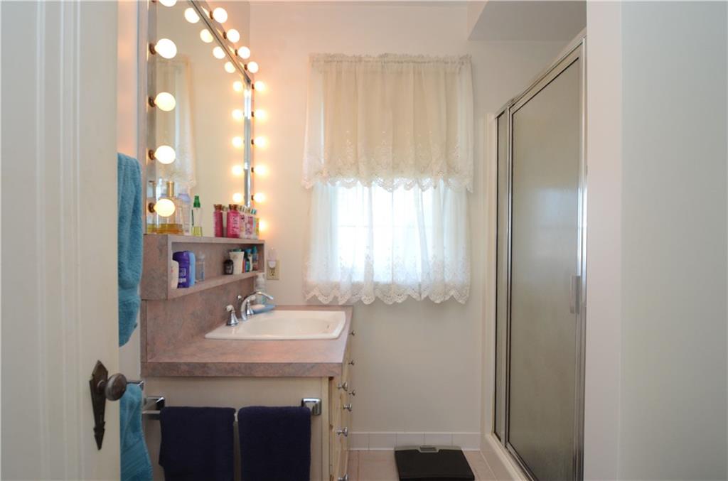 110 Foxwood Road Coraopolis, PA 15108 - Photo 17 of 25 Gallery Image 17