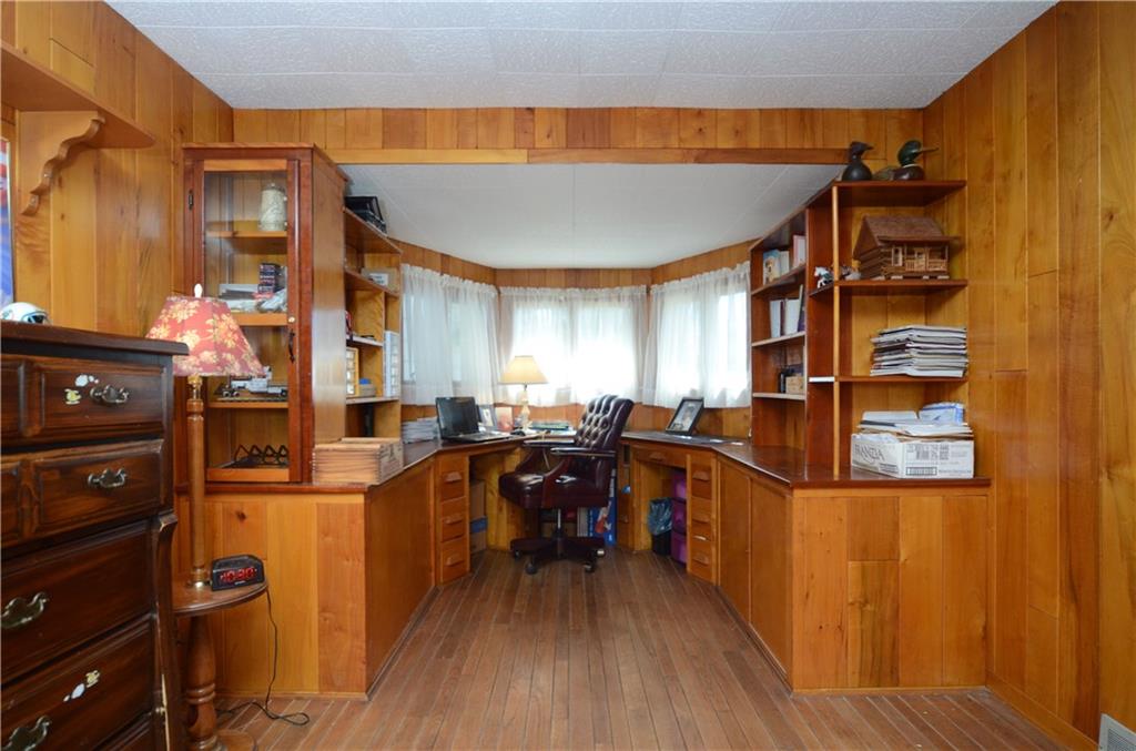 110 Foxwood Road Coraopolis, PA 15108 - Photo 20 of 25 Gallery Image 20