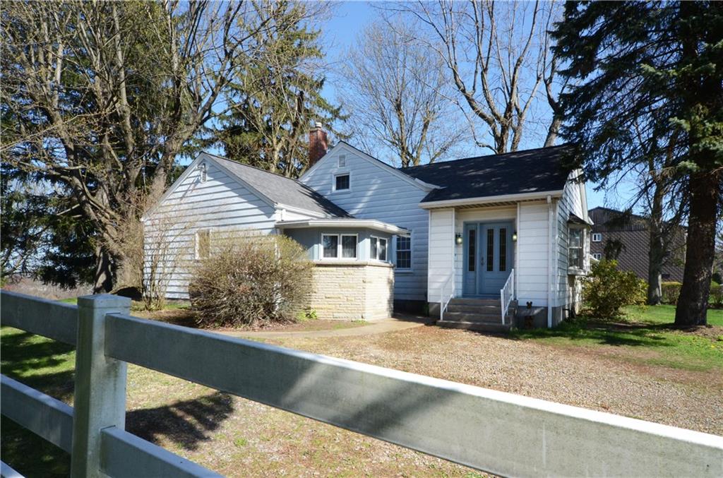 110 Foxwood Road Coraopolis, PA 15108 - Photo 3 of 25 Gallery Image 3