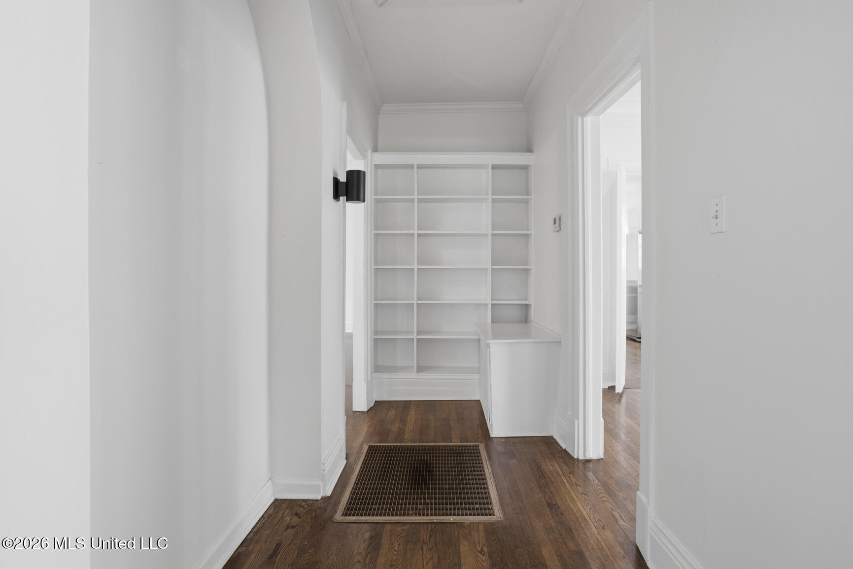 1622 Poplar Boulevard Jackson, MS 39202 - Photo 12 of 35 1622 Poplar-14