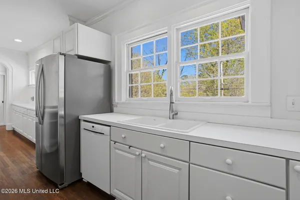 $265,000 | 1622 Poplar Boulevard, Jackson, MS 39202