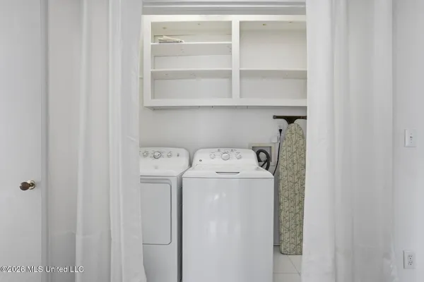 $265,000 | 1622 Poplar Boulevard, Jackson, MS 39202