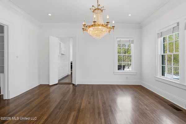 $265,000 | 1622 Poplar Boulevard, Jackson, MS 39202