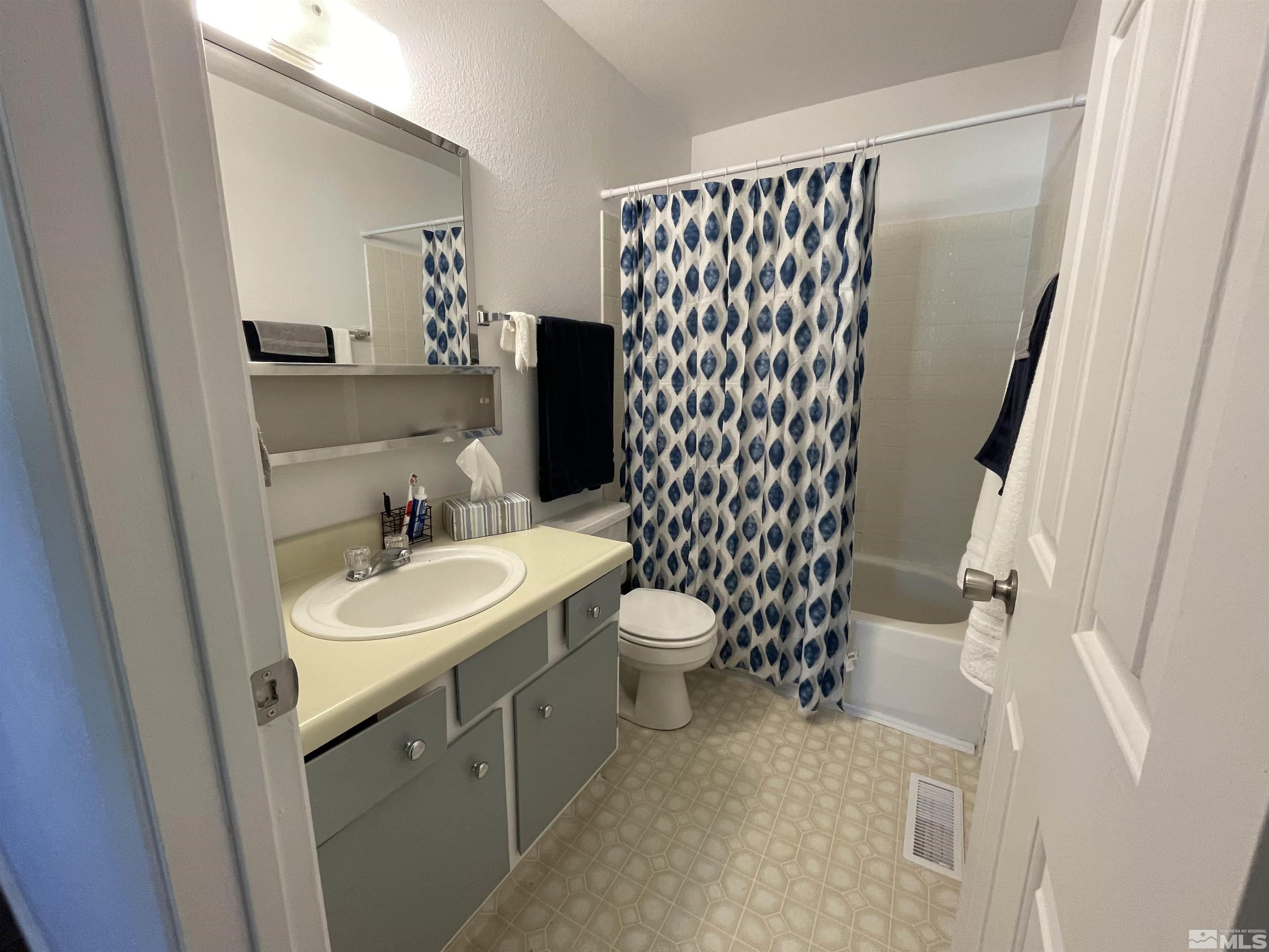 6405 Dandelion Street Reno, NV 89506 - Photo 13 of 22 Photo 13