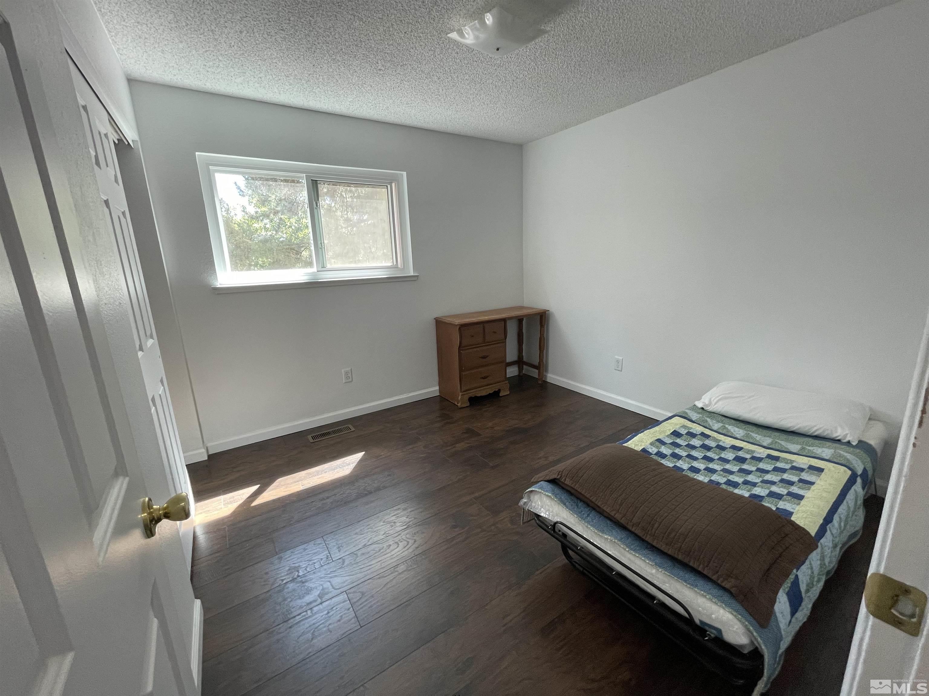 6405 Dandelion Street Reno, NV 89506 - Photo 17 of 22 Photo 17
