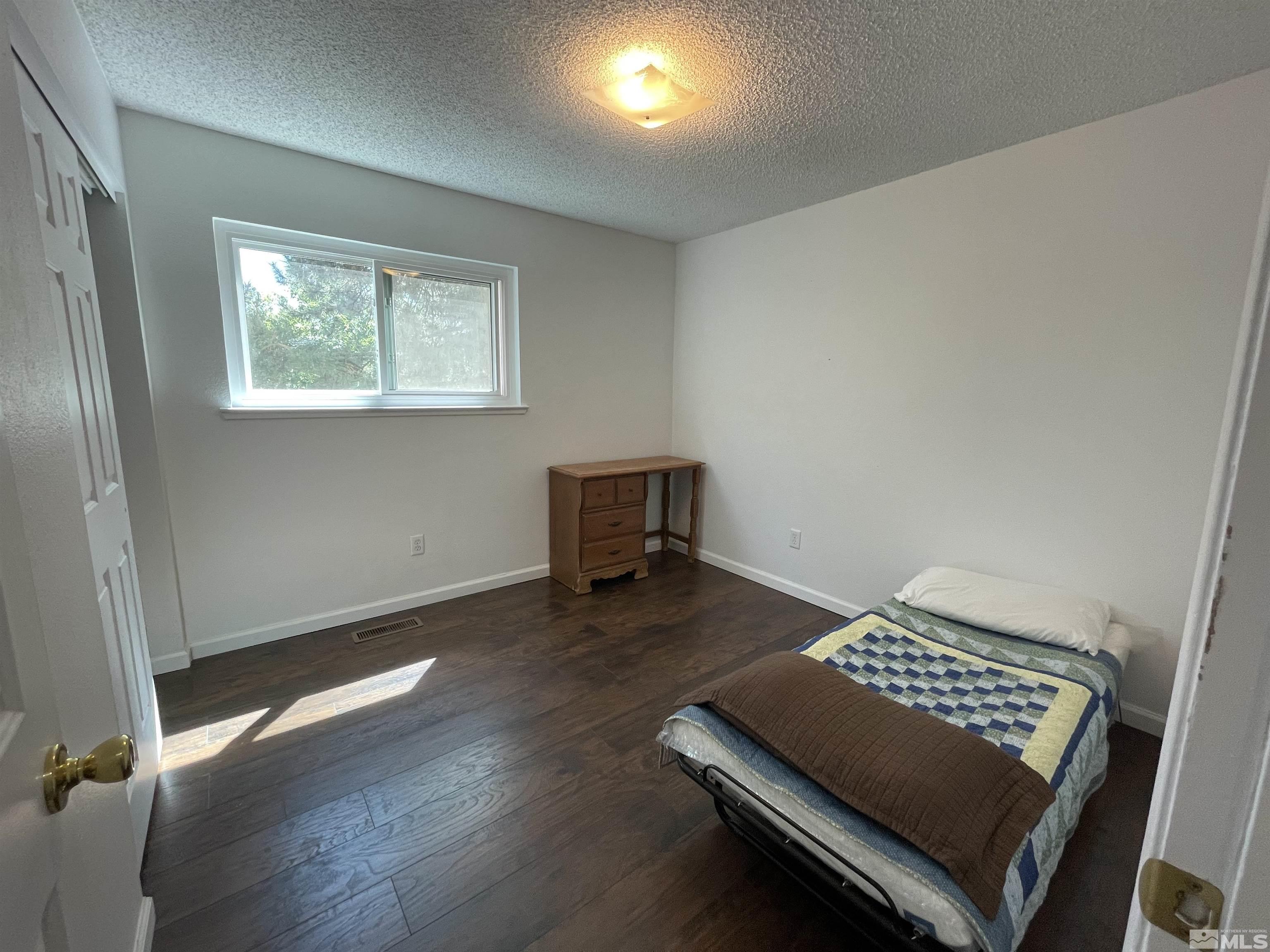 6405 Dandelion Street Reno, NV 89506 - Photo 18 of 22 Photo 18
