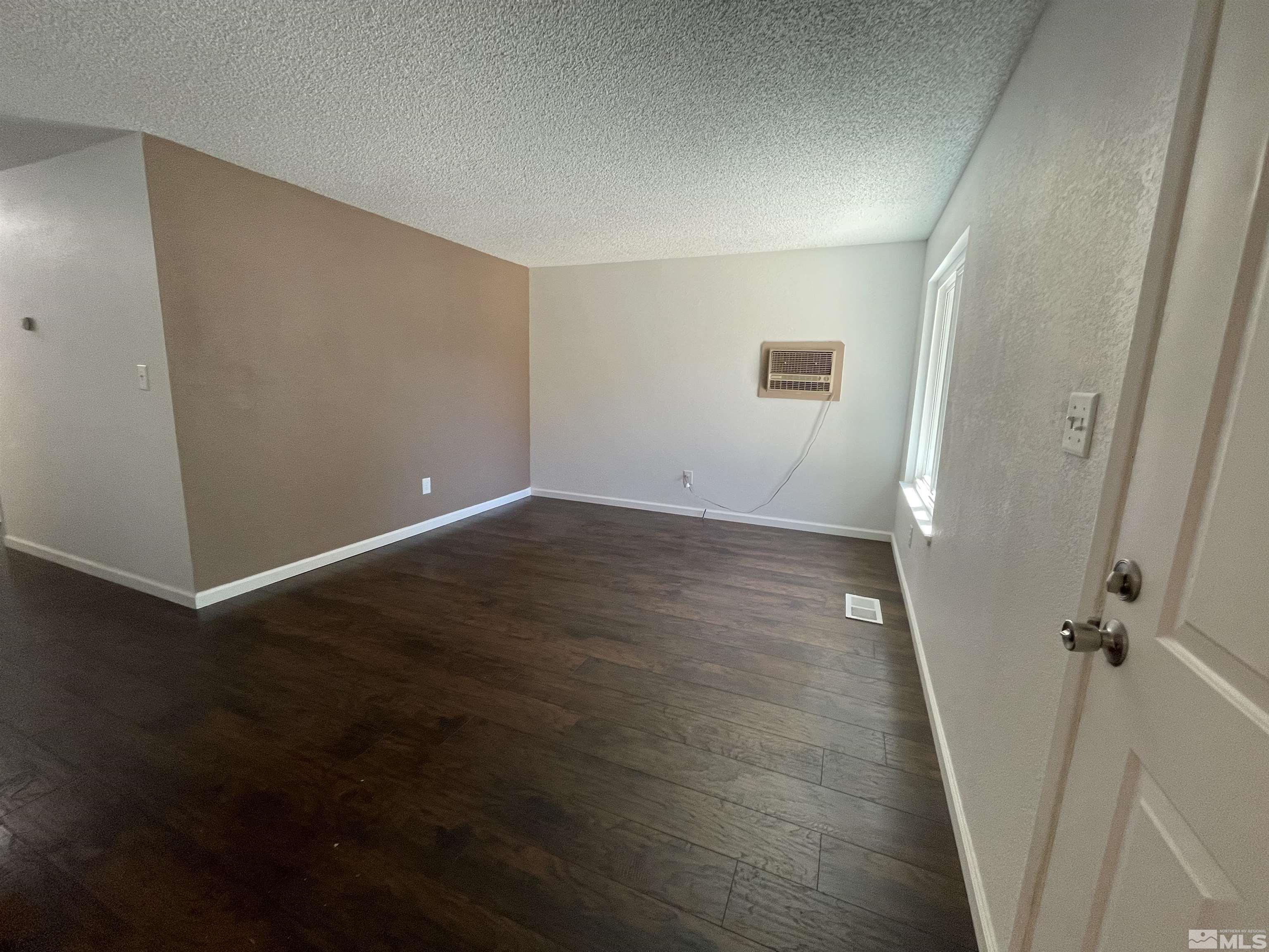 6405 Dandelion Street Reno, NV 89506 - Photo 6 of 22 Photo 6