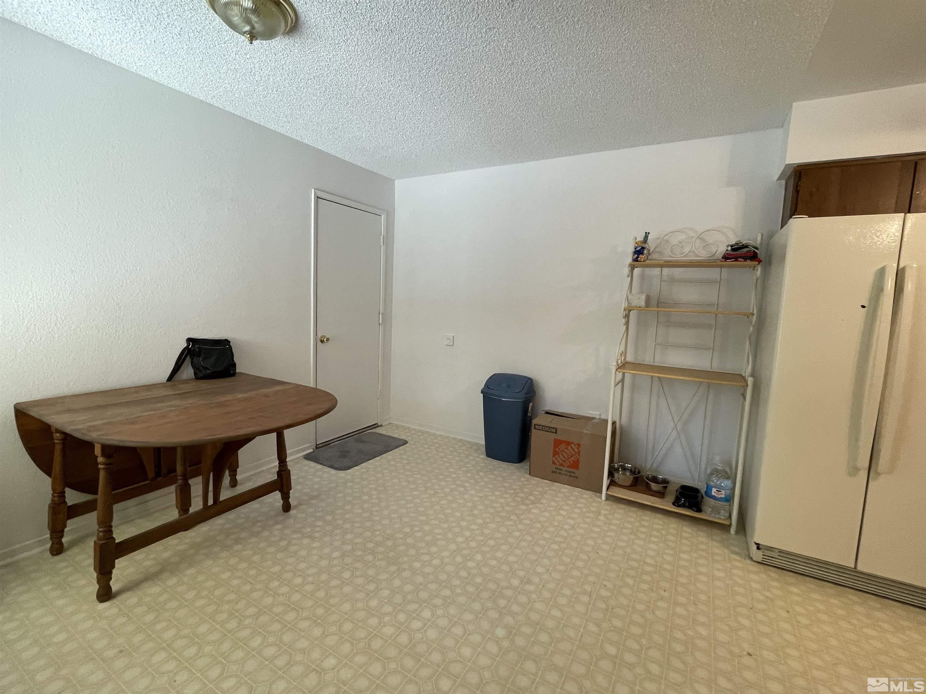 6405 Dandelion Street Reno, NV 89506 - Photo 9 of 22 Photo 9