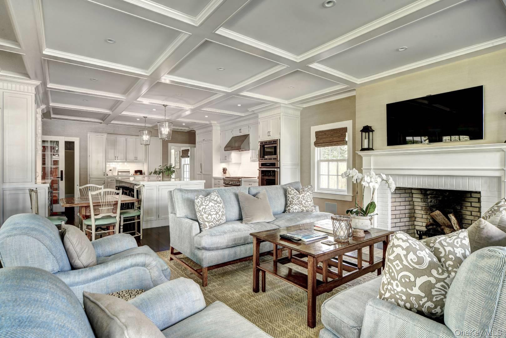 10 Jones Road East Hampton, NY 11937 - Photo 9 of 41