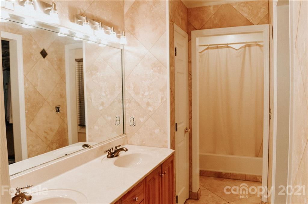 90 Thomas Road Spruce Pine, NC 28777 - Photo 18 of 39 Gallery Image 18