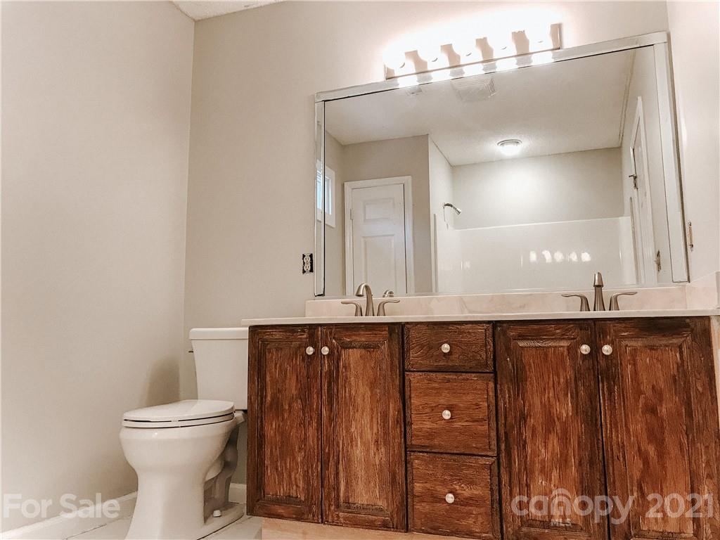 90 Thomas Road Spruce Pine, NC 28777 - Photo 24 of 39 Gallery Image 24