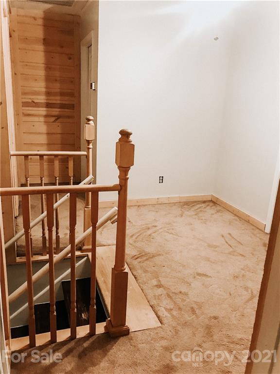 90 Thomas Road Spruce Pine, NC 28777 - Photo 32 of 39 Gallery Image 32