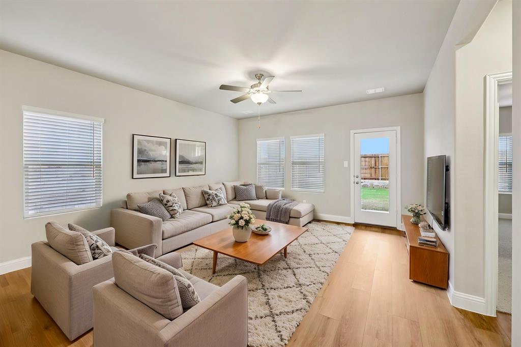 1620 Arches Road Anna, TX 75409 - Photo 15 of 40 Photo is not of the actual home, but is an inspirational photo of builder’s model home and may depict options, furnishings, and/or decorator features that are not included.