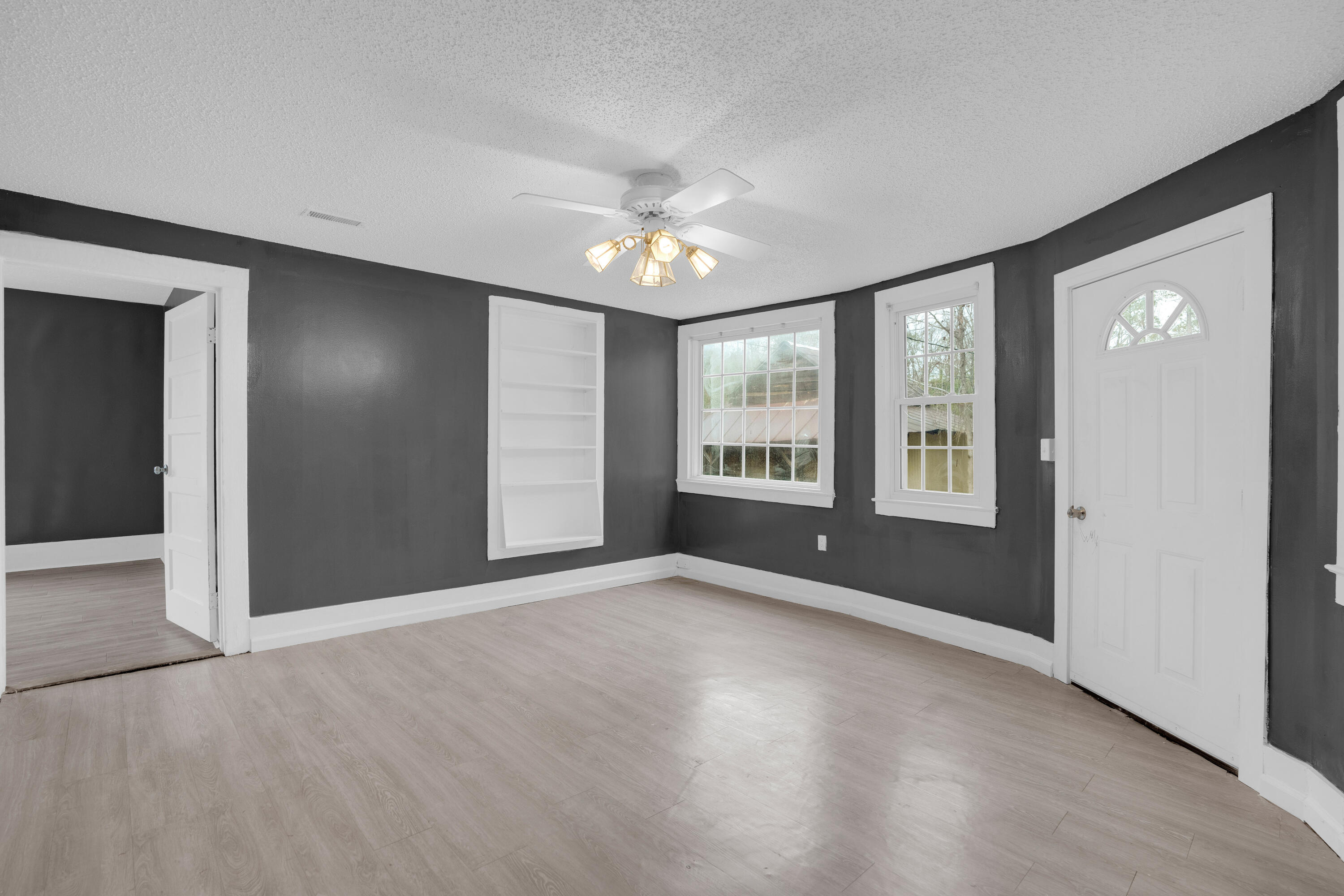 305 Scrimshaw Road Batesburg, SC 29006 - Photo 5 of 42